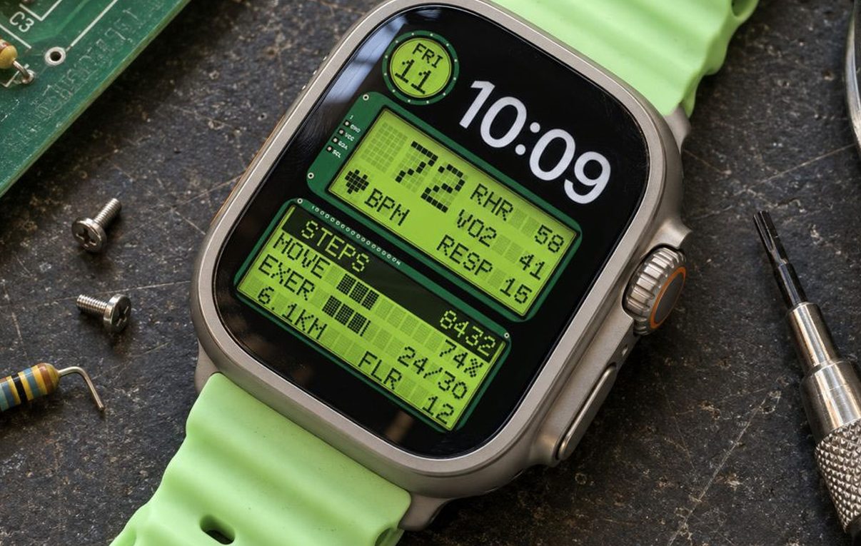 Lcd 1602 on Apple Watch, photo 2 of 3